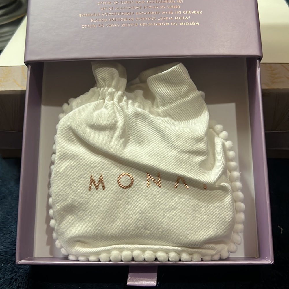 🎄💎NIB MONAT MERRY & MAGICAL HOLIDAY HAIR ANYWHERE GIFT SET-SOLD OUT ONLINE! - Picture 6 of 7